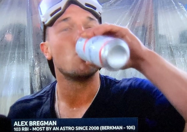 Alex Bregman Ducking Astros Scandal On Island Vacay With Smokin