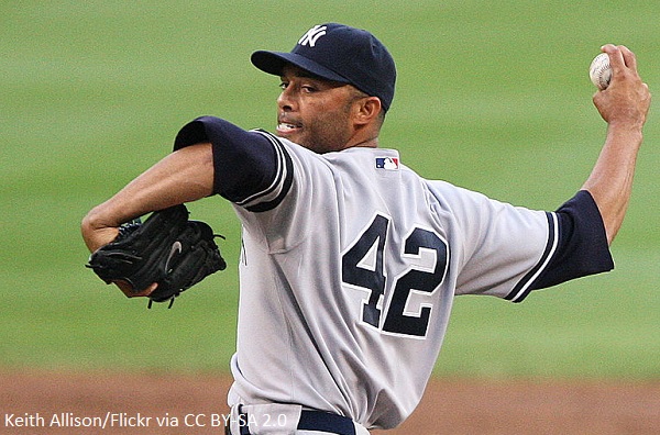 Mariano Rivera terrorizes Yankees' Old-Timer Day with in-the-park