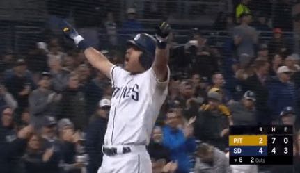 San Diego Padres' Ian Kinsler appears to yell 'f--- you all' at crowd after  home run