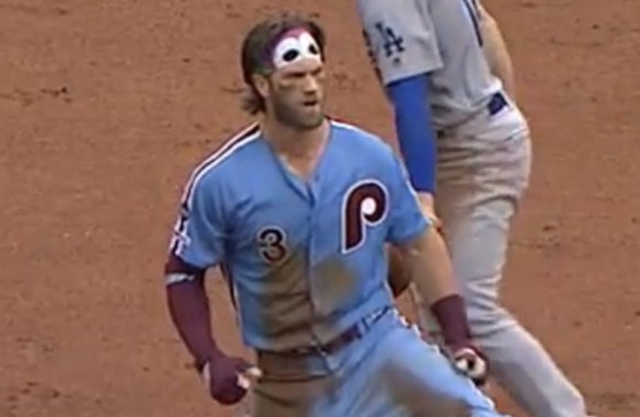 Look: Bryce Harper sported a Phillie Phanatic bandanna