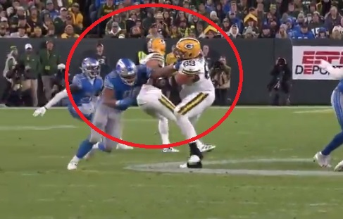 Refs give Green Bay Packers free play vs. Detroit Lions