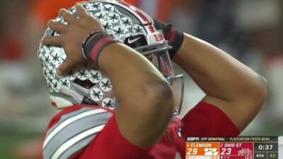 Justin Fields helmet