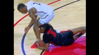 DeJon Jarreau bite