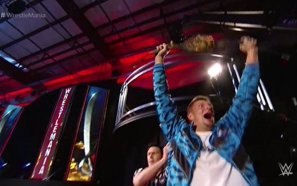 Rob Gronkowski Hosts, Wins WrestleMania 24/7 Championship