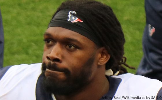 Report Jadeveon Clowney Has Turned Down Multiple Offers Worth Over 15