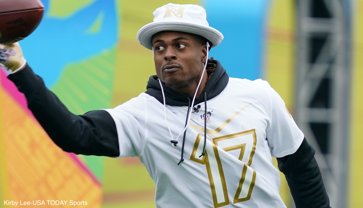 Davante Adams hints he is annoyed with Packers medical staff?