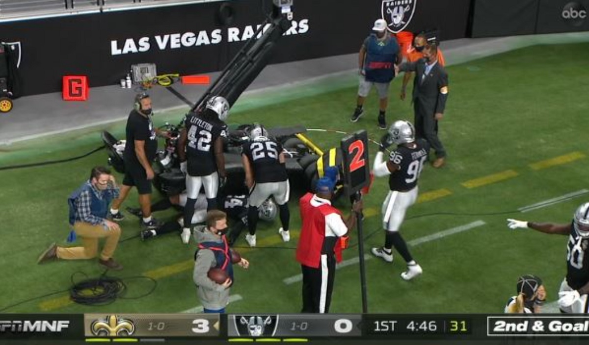 Raiders safety Johnathan Abram has scary collision with TV cart on MNF