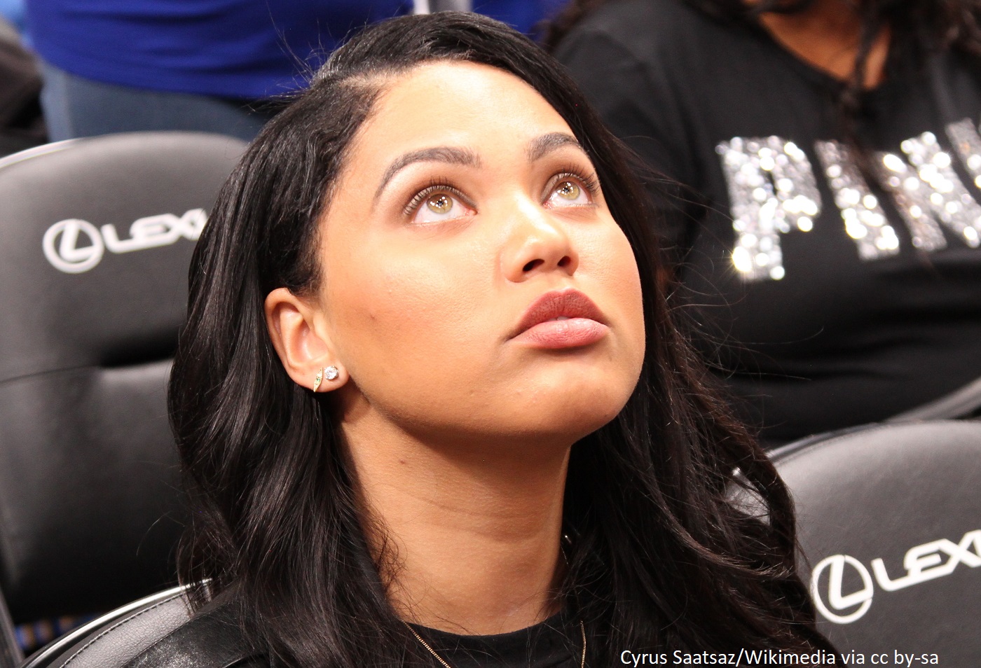 Ayesha Curry changes hair after drawing attention for blond look