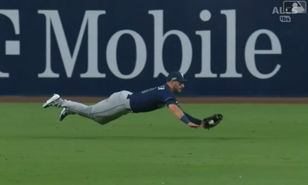 Kevin Kiermaier catch