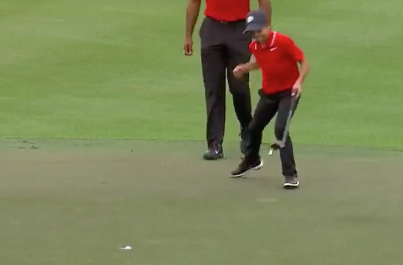 Video Charlie Woods Has Already Mastered The Tiger Fist Pump