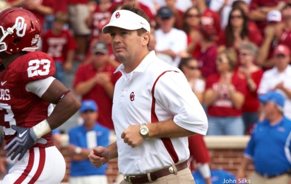 Bob Stoops on the field