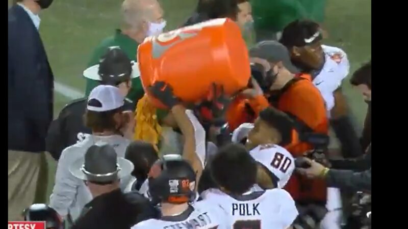 Mike Gundy Cheez-It bath