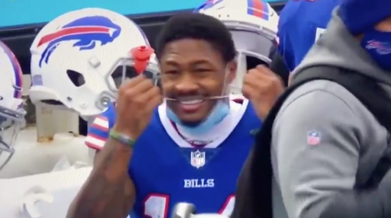 Video: Stefon Diggs spotted flossing on sideline