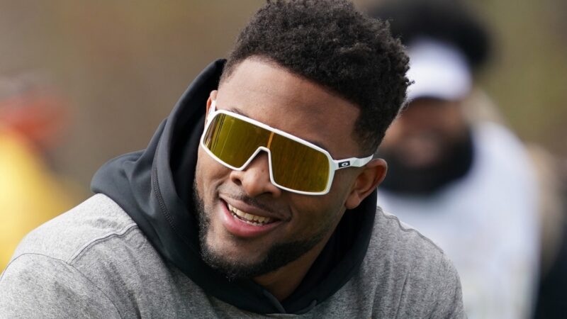 Matthew Judon in sunglasses