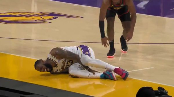 LeBron James injury