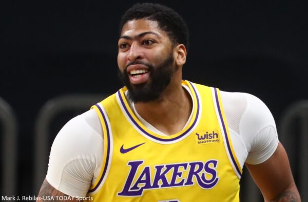 Anthony Davis in his Lakers uniform