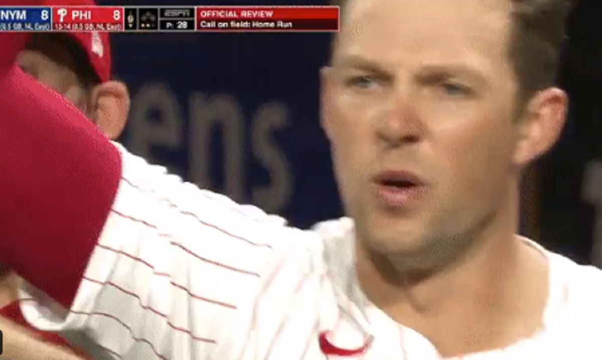 Video: Rhys Hoskins was so ticked after replay overturned his home run