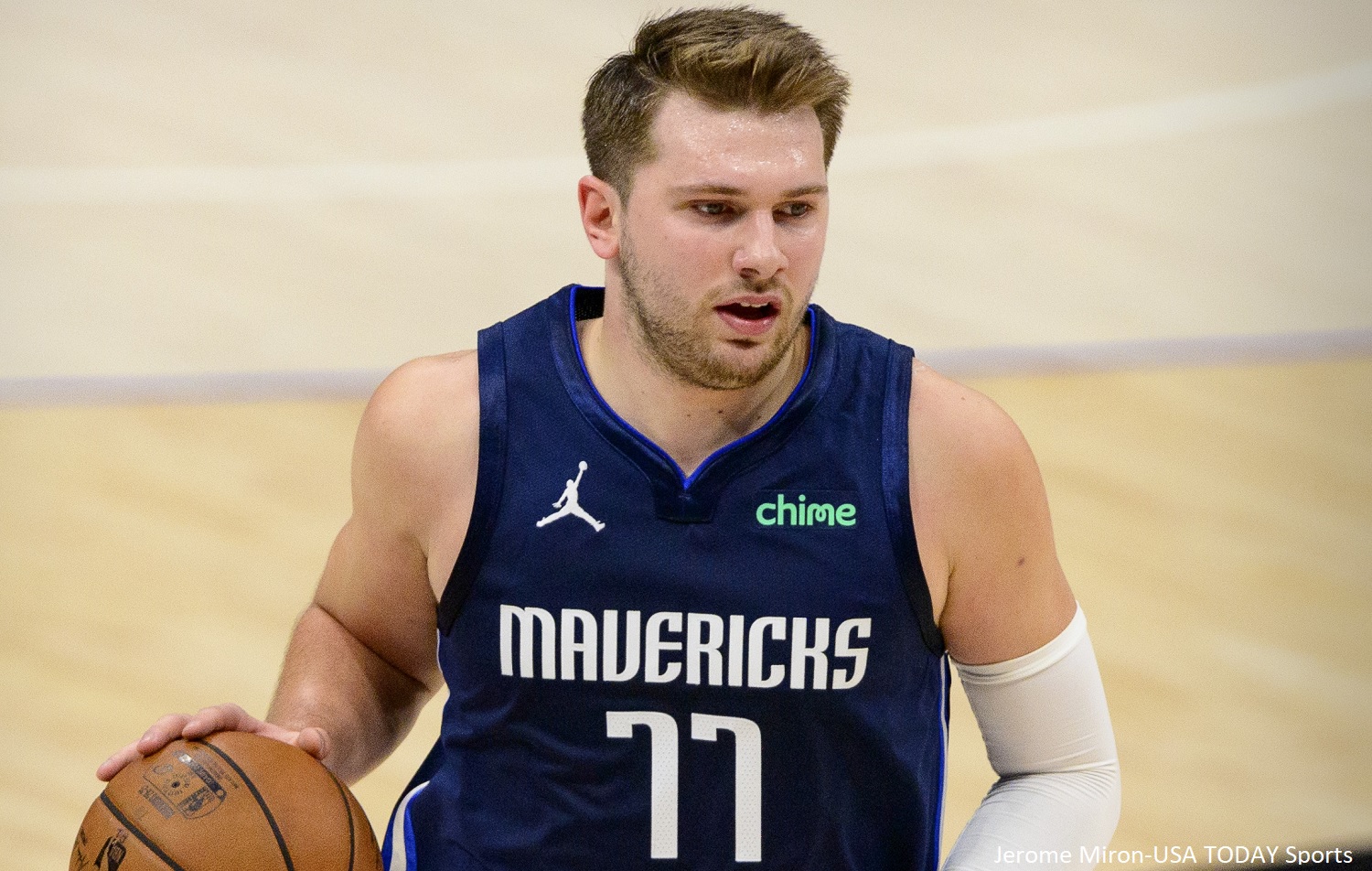 Luka Doncic officially signs rookie contract with Dallas Mavericks