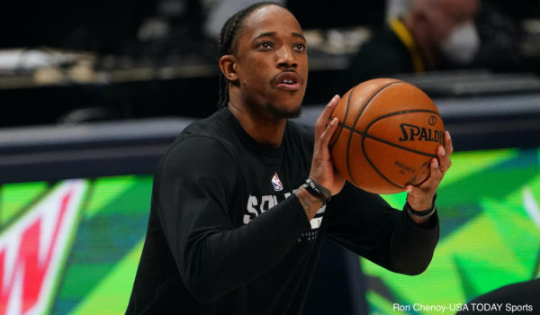 DeMar DeRozan warming up