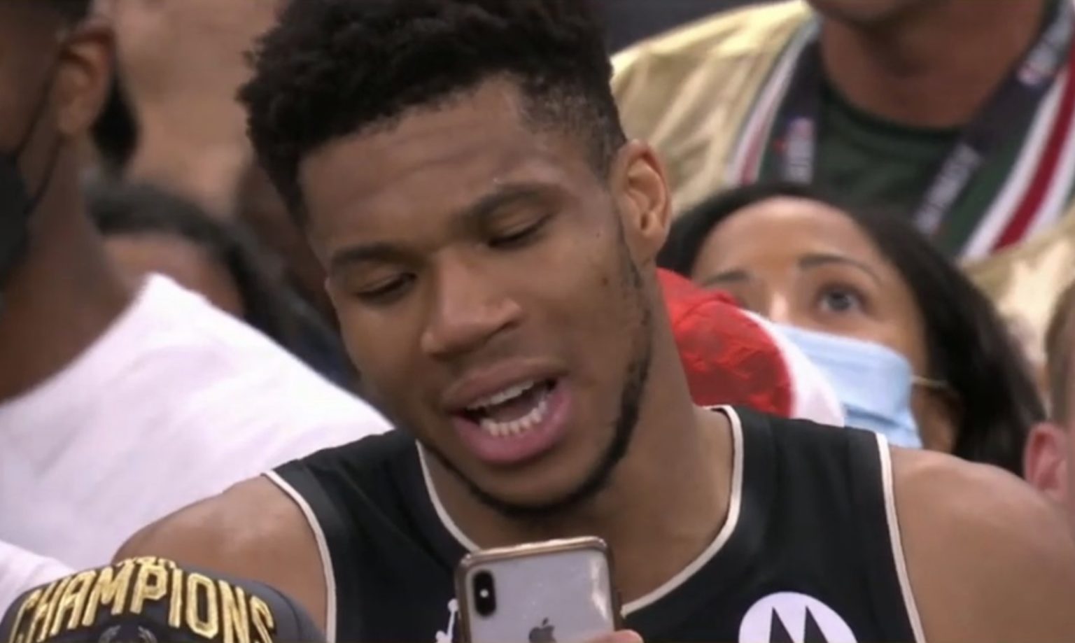 Was Giannis Antetokounmpo On Facetime With Brother Thanasis After Title 2196