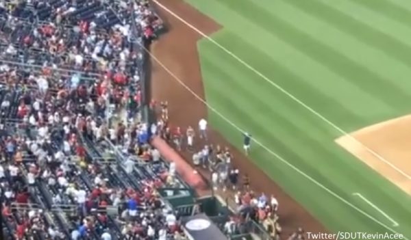 Fans Padres dugout