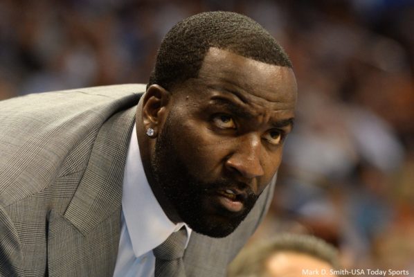 Kendrick Perkins leans over