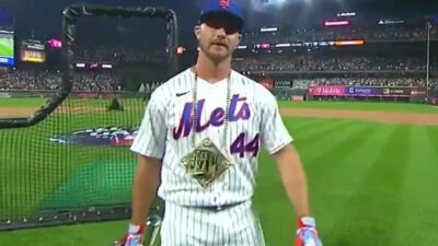 Pete Alonso Home Run Derby chain