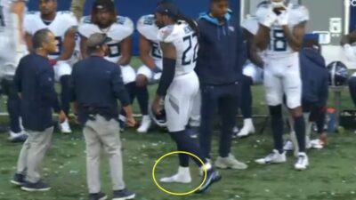 Derrick Henry tests an injury