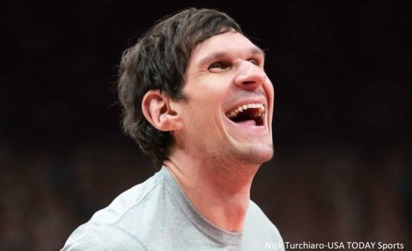 Boban Marjanovic warming up