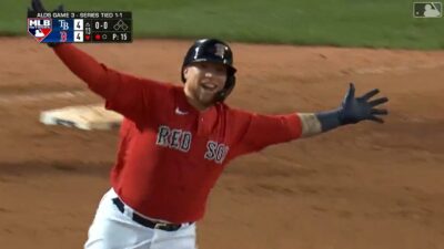 Christian Vazquez walk off home run