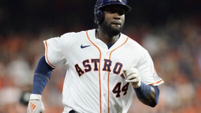 Yordan Alvarez runs