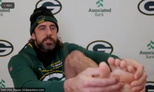 Aaron Rodgers shows off his toe injury