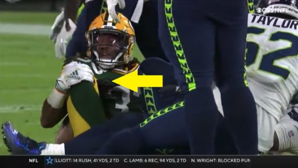 Aaron Jones knee injury