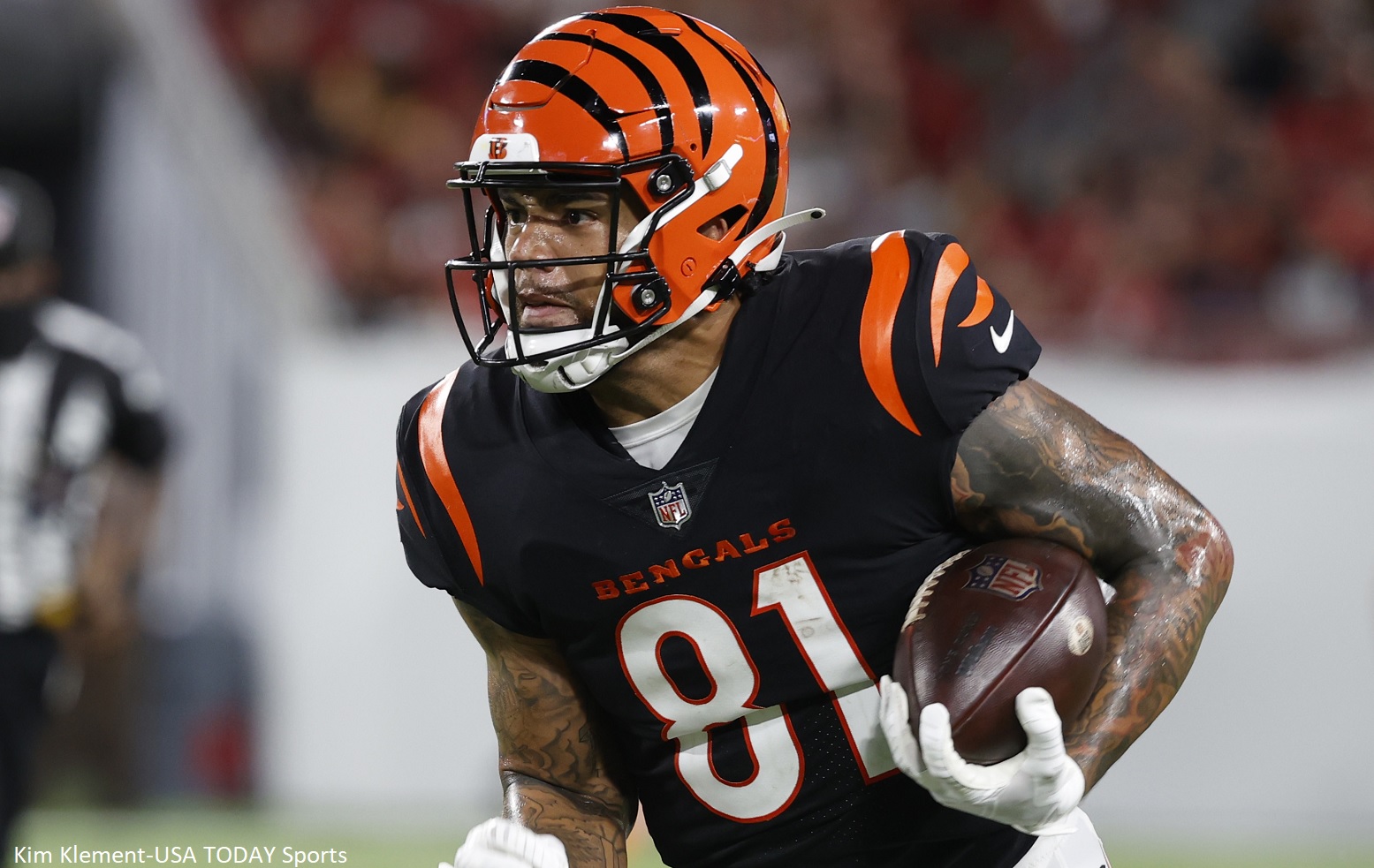 TAMPA, FL - AUGUST 14: Thaddeus Moss (81) of the Bengals runs with the ball  during the preseason game between the Cincinnati Bengals and the Tampa Bay  Buccaneers on August 14, 2021