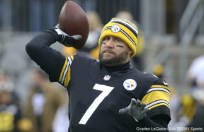 Ben Roethlisberger throws a pass