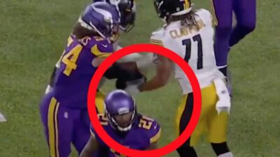Eric Kendricks swats at Chase Claypool