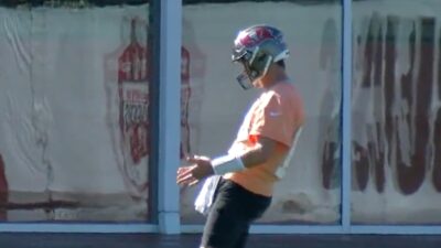 Tom Brady taunts his teammates