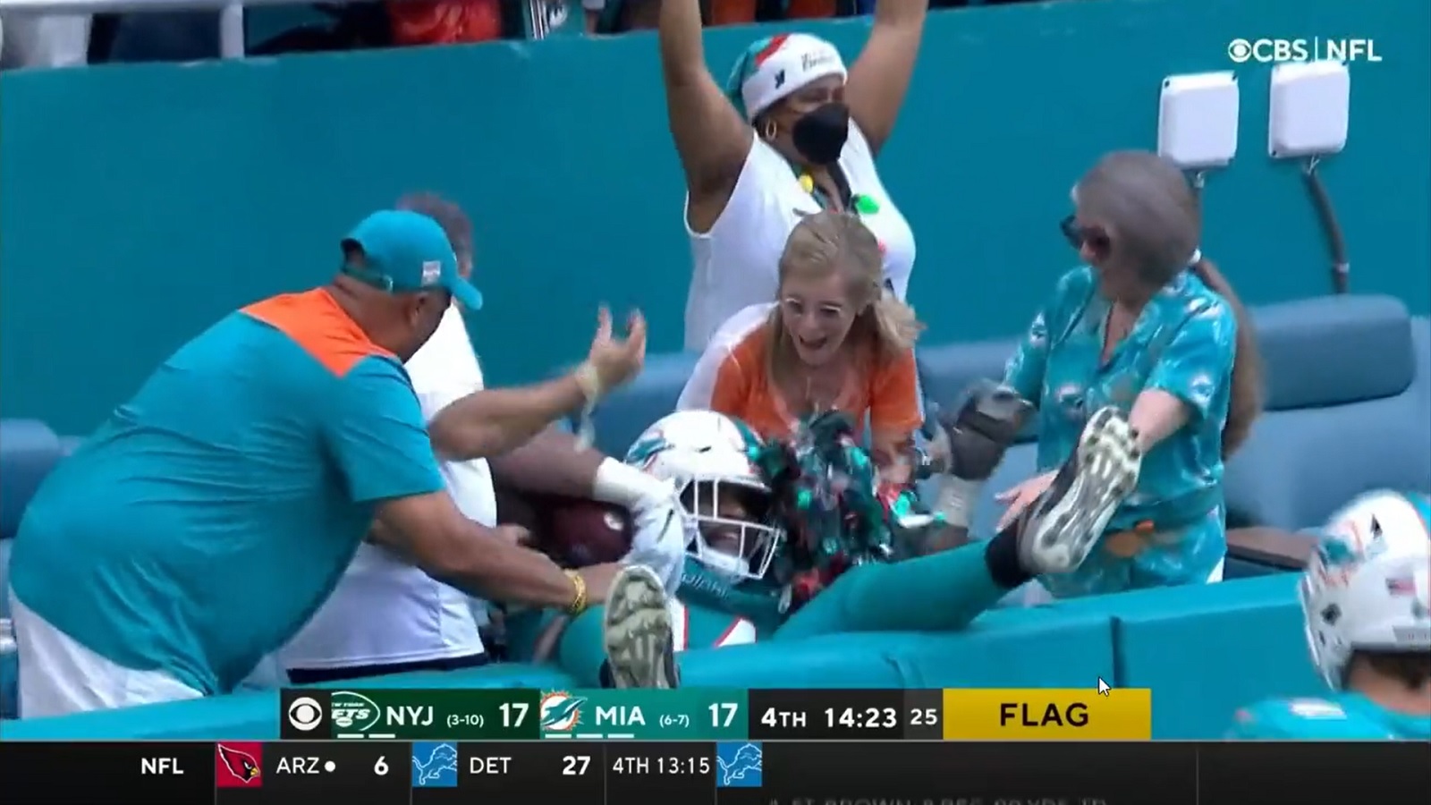 There's officially a shirt commemorating Dolphins DE Christian Wilkins' big  man TD celebration