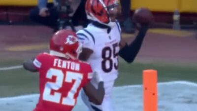 Chiefs get away with pass interference