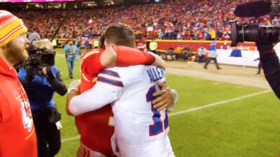 Patrick Mahomes and Josh Allen hug