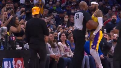 Carmelo Anthony held back