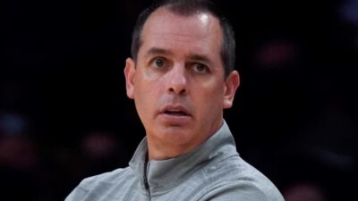 Frank Vogel looking on