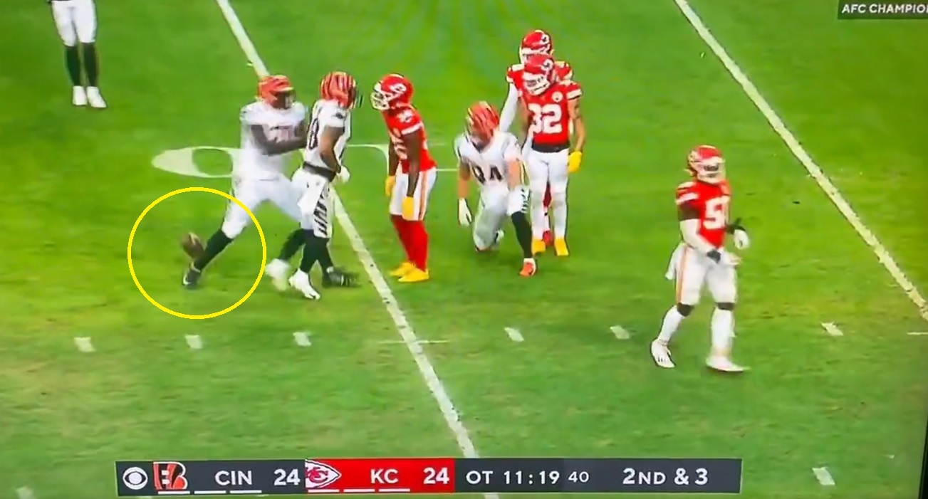 Joe Mixon Fumble: Did Bengals RB Give Himself Up in Overtime Against Chiefs?