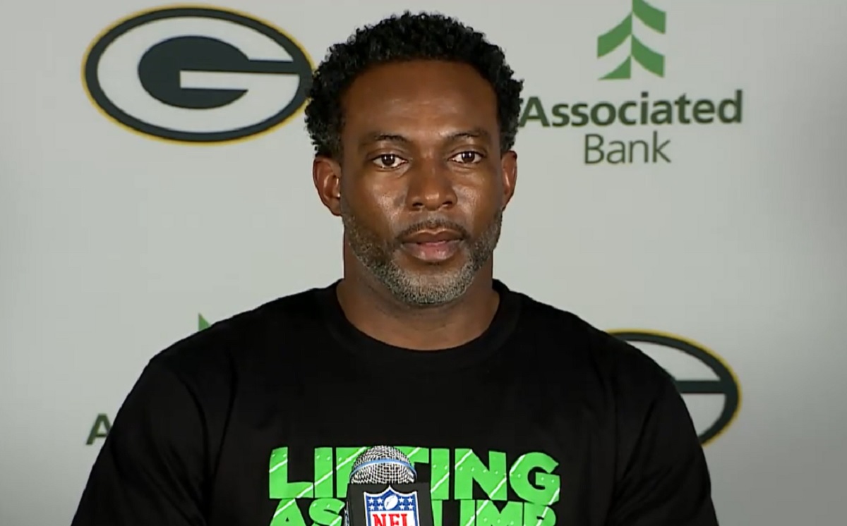 Packers special teams coach Maurice Drayton gets harsh Wikipedia edits