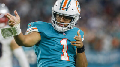 Tua Tagovailoa celebrates a play