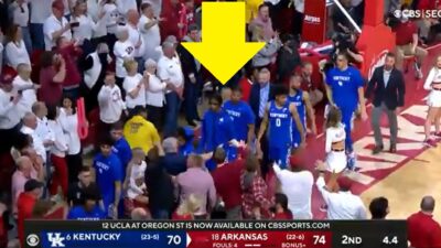 Kentucky players walk off