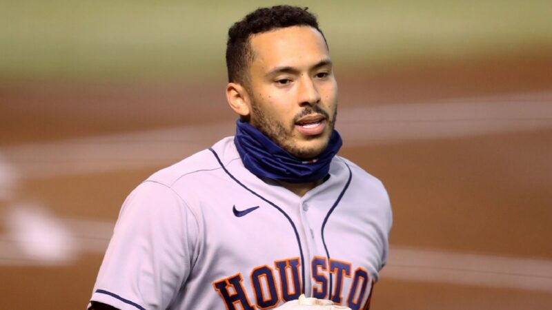 Carlos Correa jogging