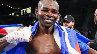 Guillermo Rigondeaux smiling