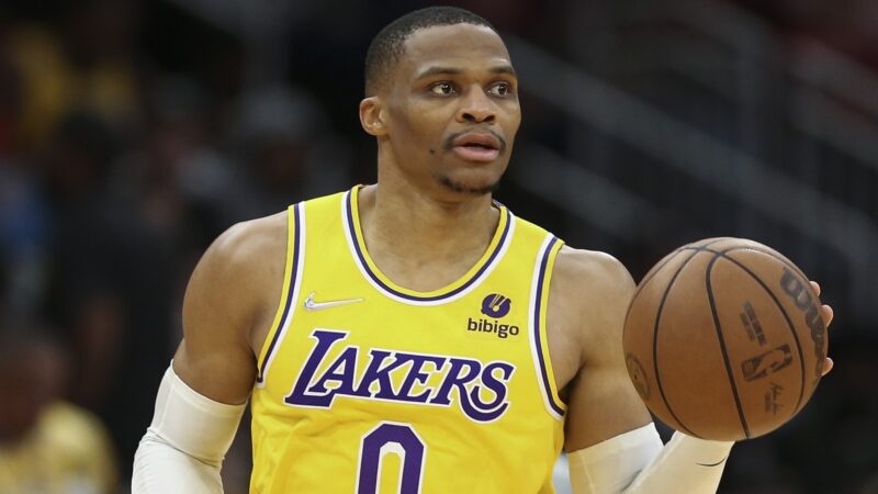 Russell Westbrook dribbling