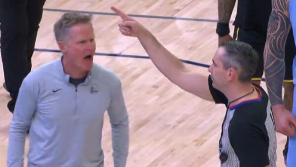 Steve Kerr getting ejected